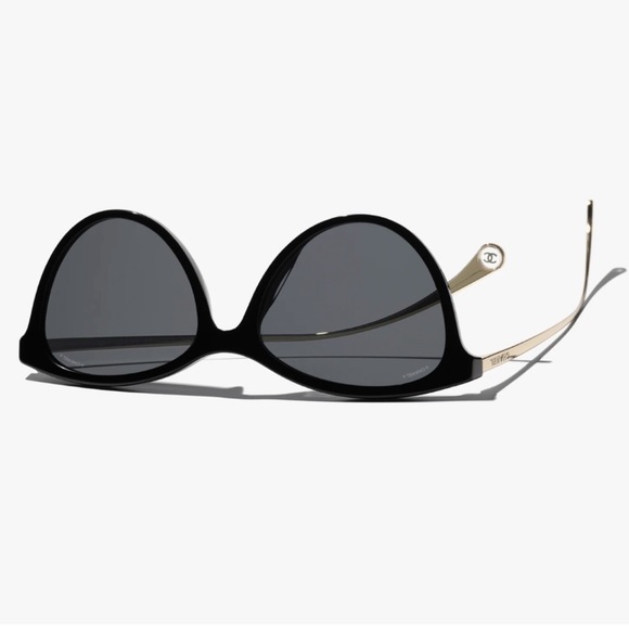 Chanel Interlocking CC Logo Cat-Eye Sunglasses - Picture 4 of 10